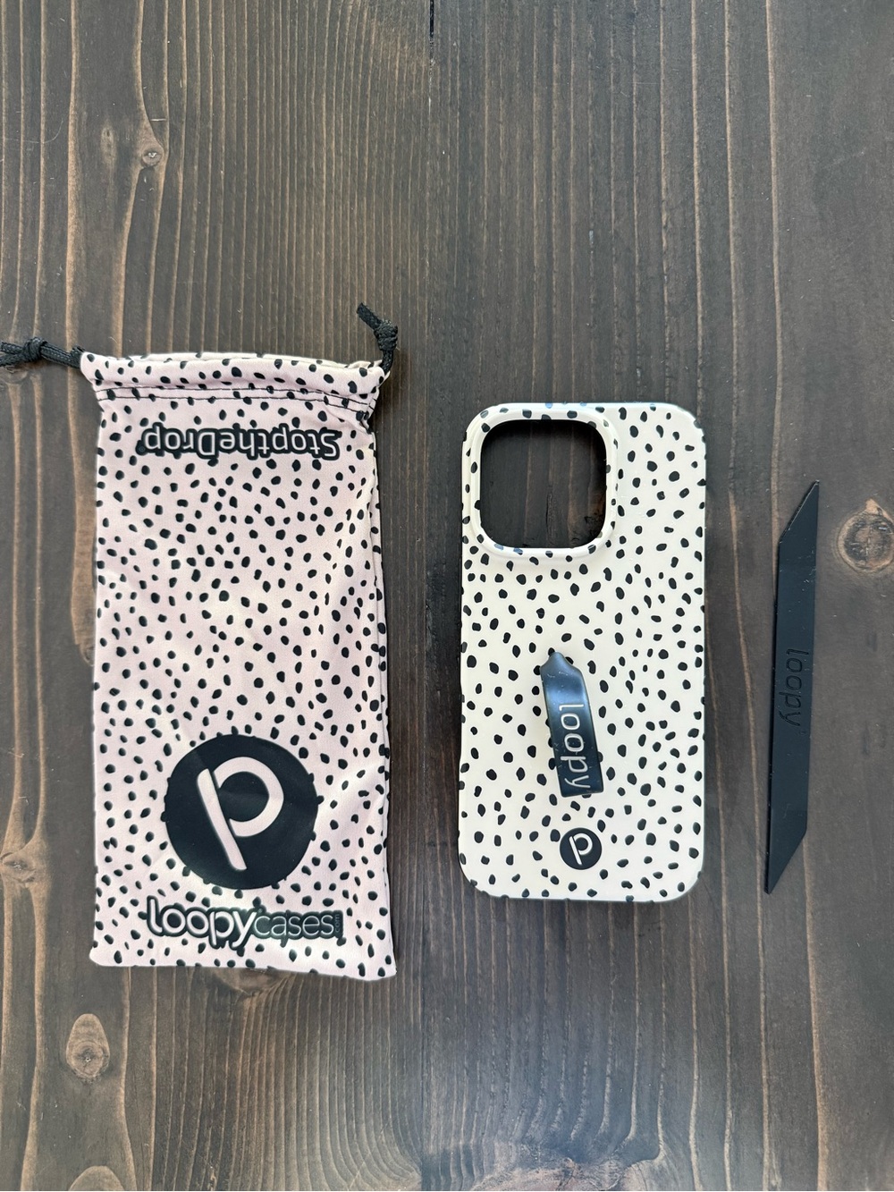 Loopy Case Mocha Dots iPhone 16 pro 6.3” screen